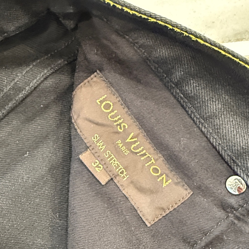 Men’s Louis Vuitton black jeans - Picture 3 of 7